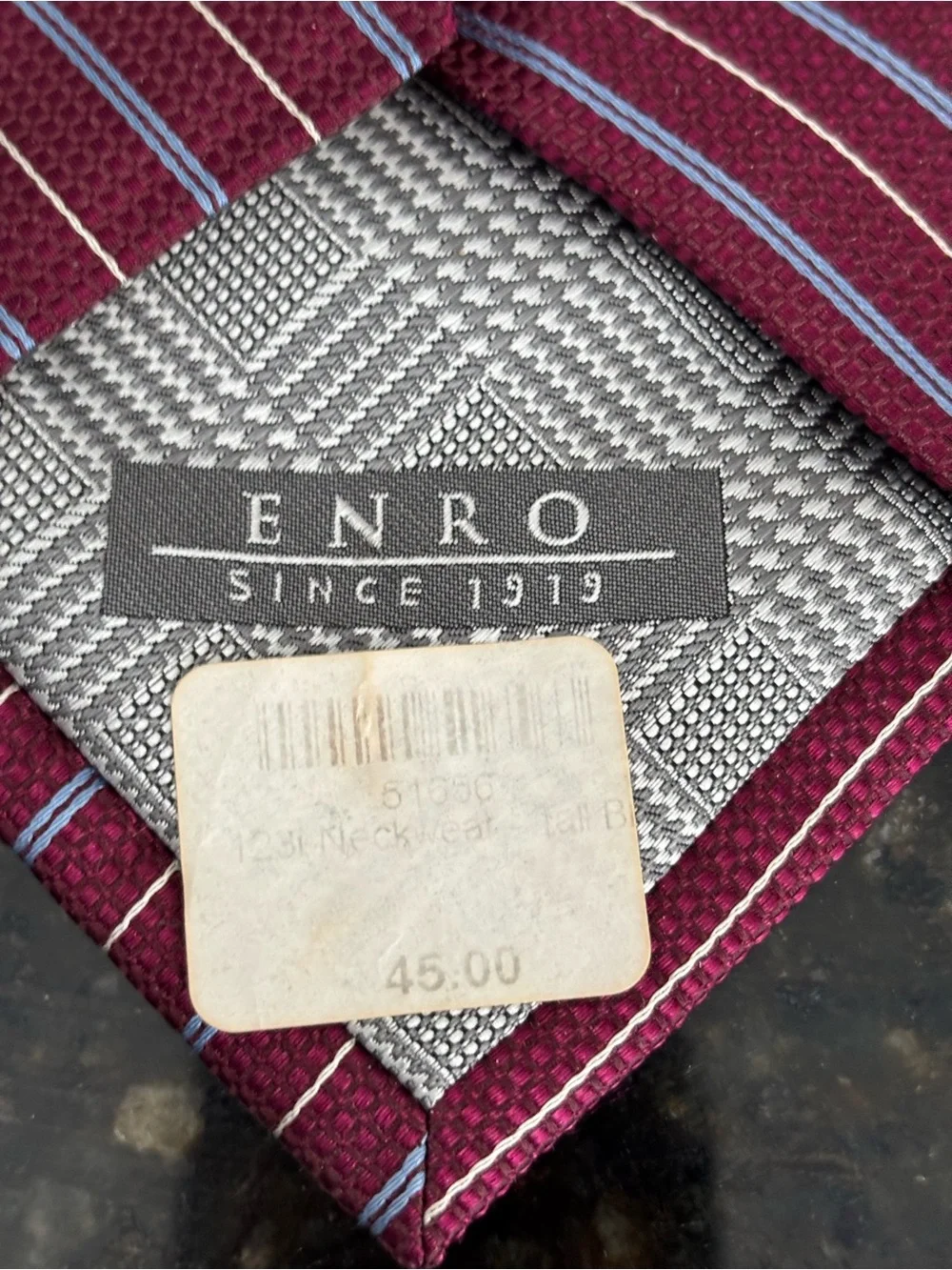 Men's Red Diagonal Stripe Tie - Sleek Business Look